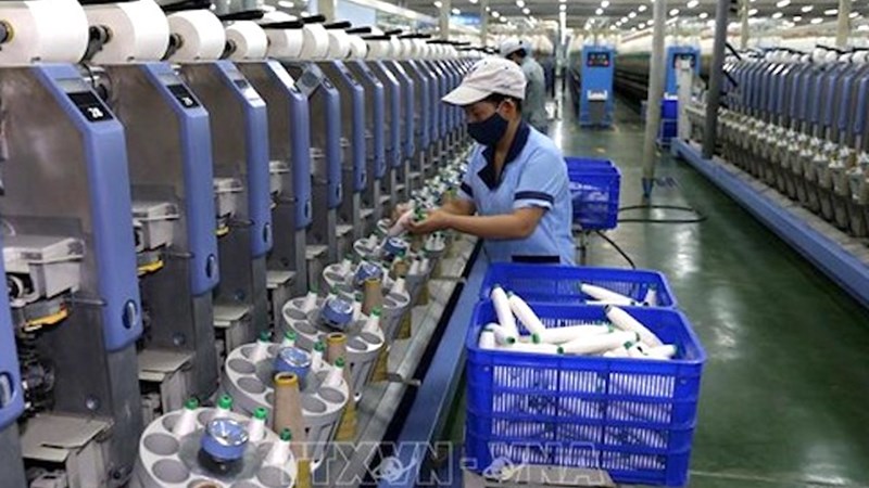 PMI ngành sản xuất tháng 11 của Việt Nam tăng nhẹ lên 52,2 điểm
